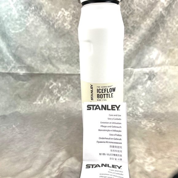 Stanley Aerolight Ice Flow Bottle 36 oz. (1.1 L) White-New With Tags - Picture 12 of 13